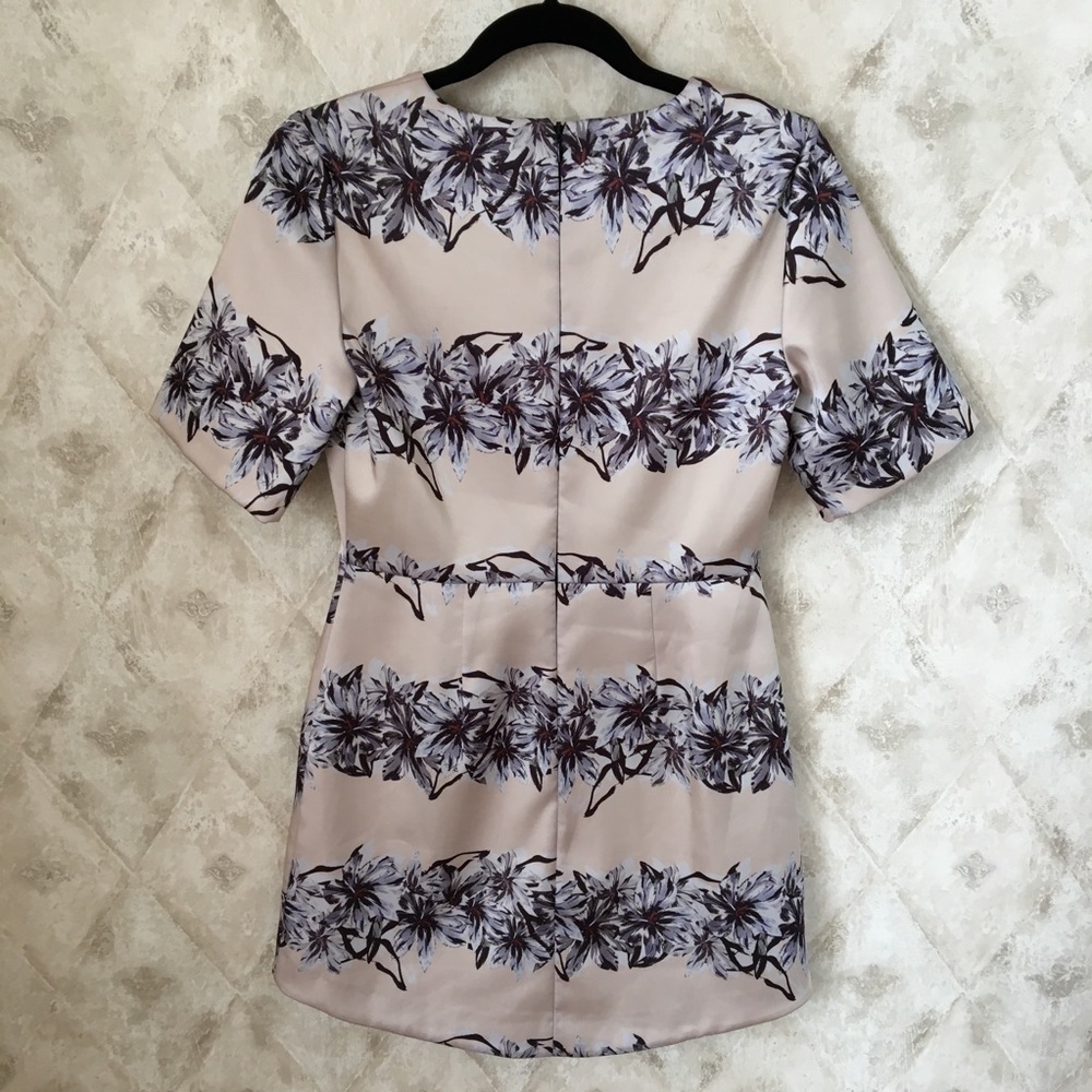 Topshop floral mini dress - Picture 2 of 6